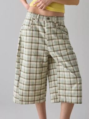 BDG Mega Cotton Mid-Rise Baggy Printed Cotton Short GREEN YELLOW BROWN BEIGE STR